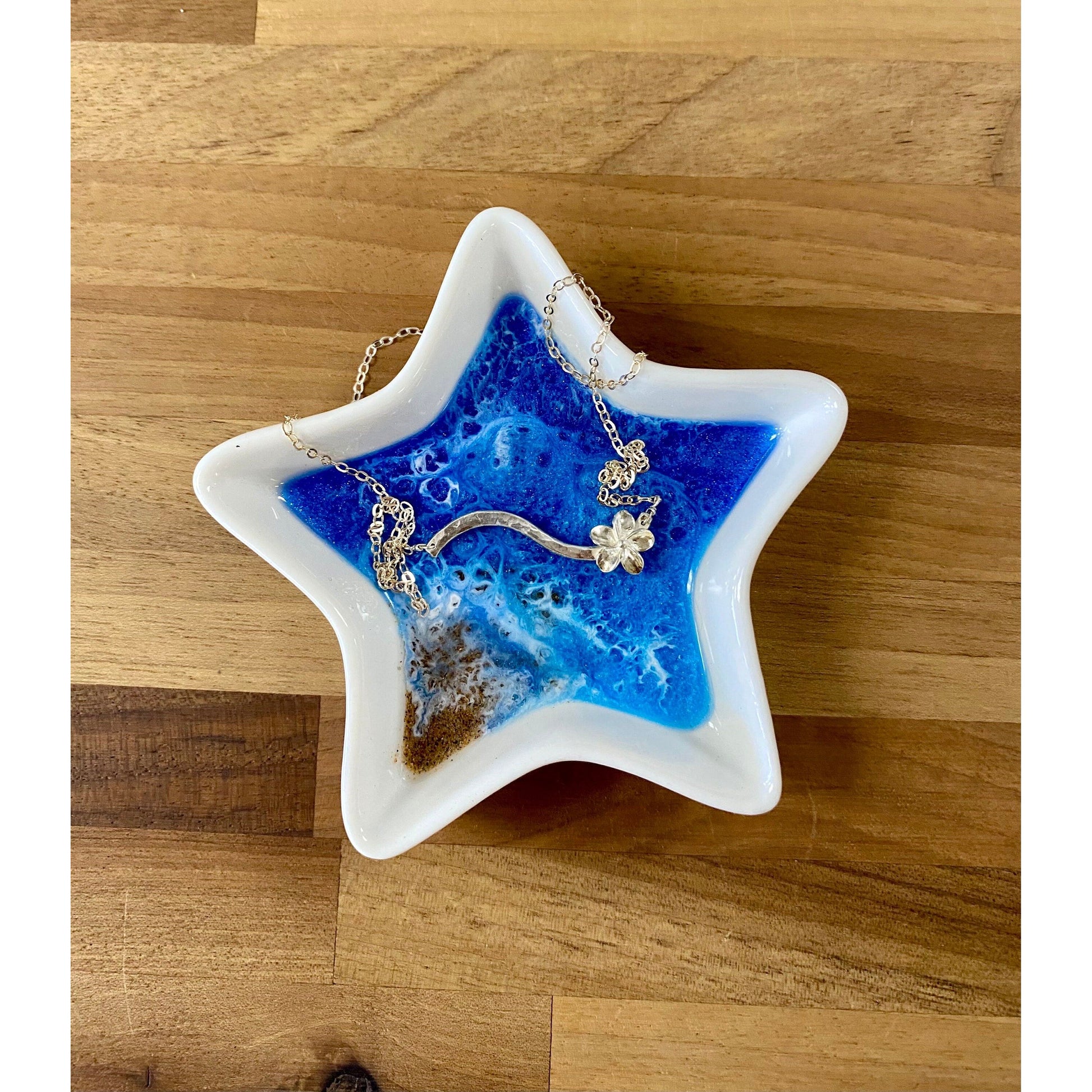 Star Shaped Resin Bowls